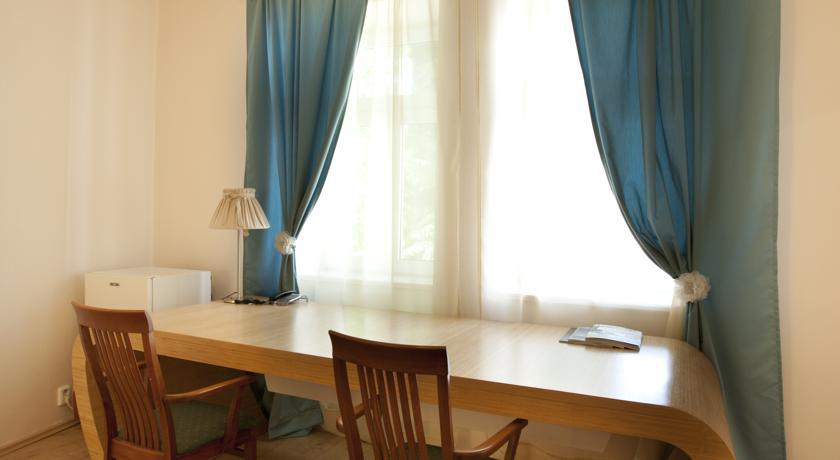 Eurowings Hotel